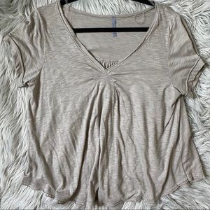 Flowy v neck tee